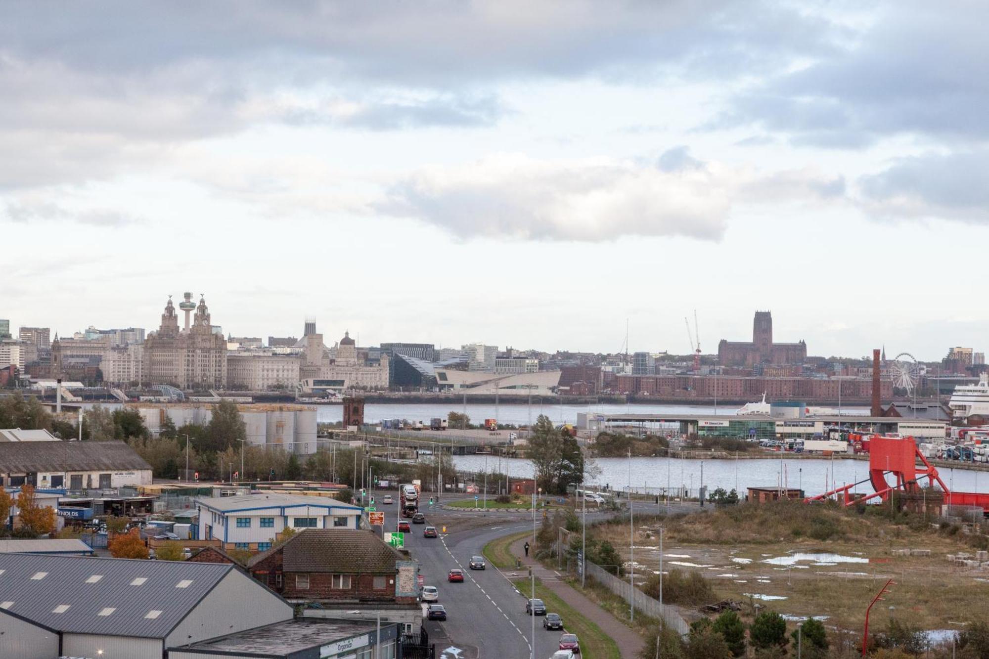 Weekly & Monthly Stays In Penthouse For Contractors Or Leisure Single Or Superking Beds Available Birkenhead Exteriér fotografie