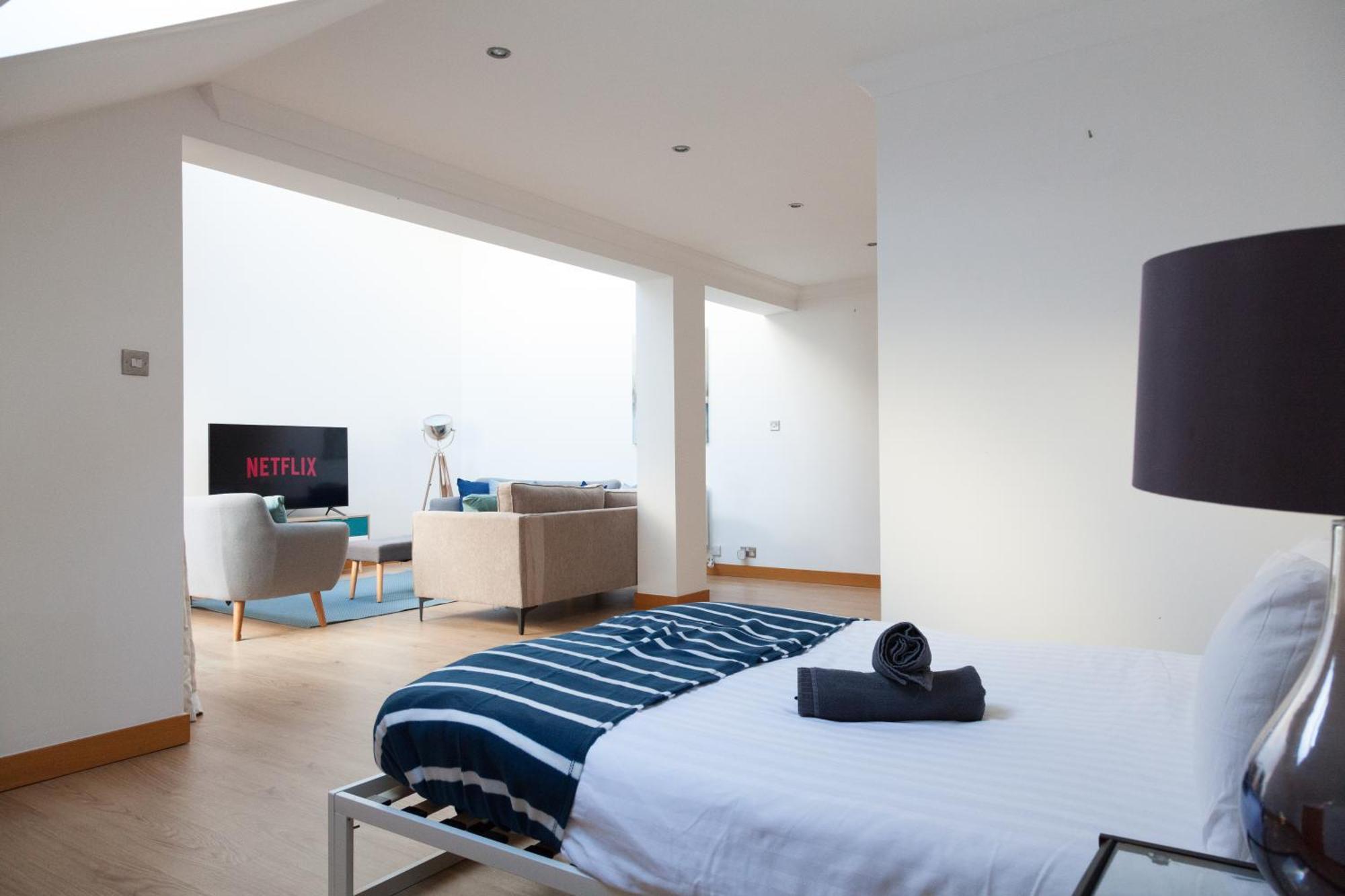 Weekly & Monthly Stays In Penthouse For Contractors Or Leisure Single Or Superking Beds Available Birkenhead Exteriér fotografie
