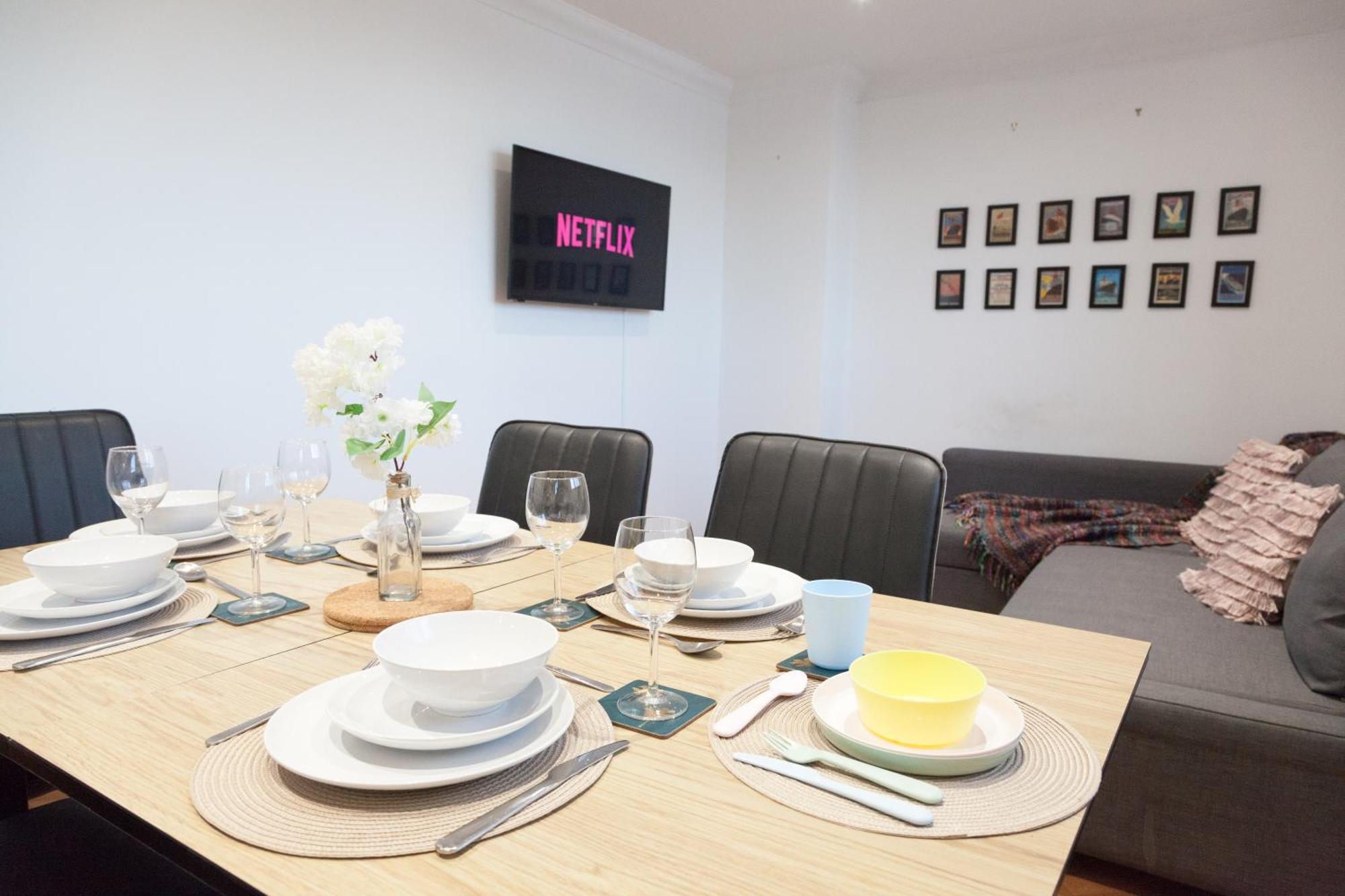 Weekly & Monthly Stays In Penthouse For Contractors Or Leisure Single Or Superking Beds Available Birkenhead Exteriér fotografie